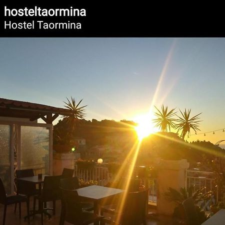 "Little Sicilian Home"-Room With A Private Bathroom & Kitchen -Fridge - And Shared A Beautiful Terrace On Hostel Taormina Center Luaran gambar
