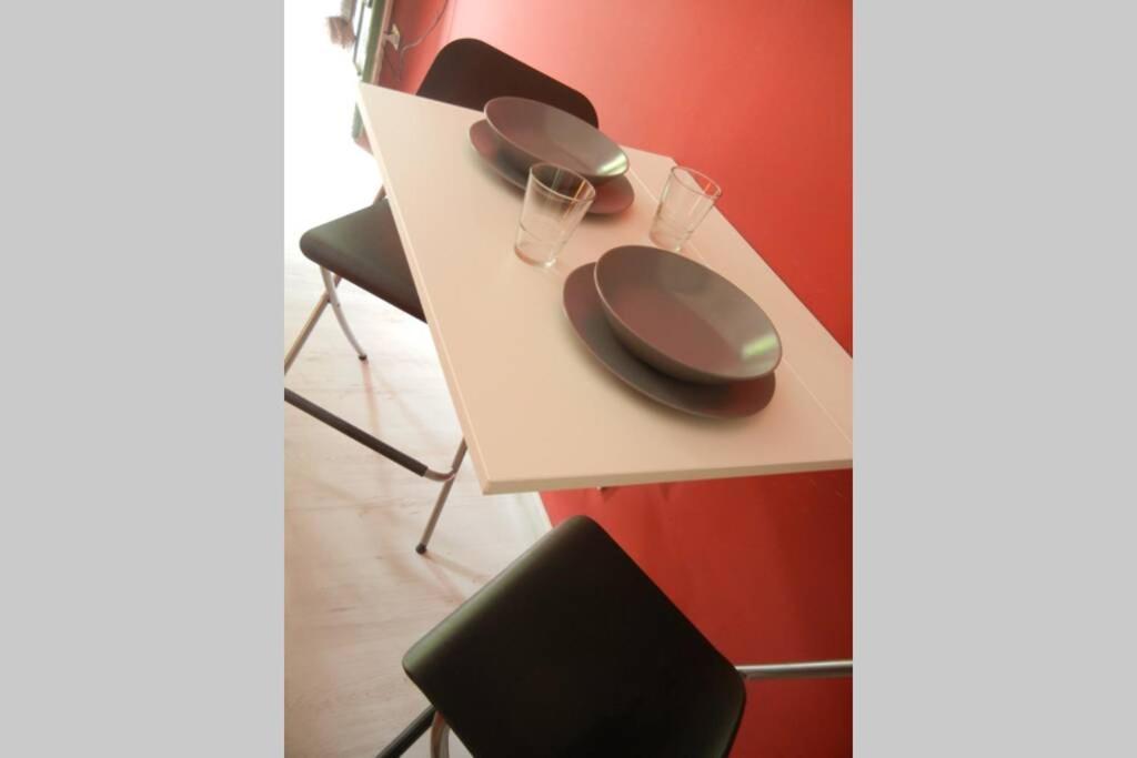 "Little Sicilian Home"-Room With A Private Bathroom & Kitchen -Fridge - And Shared A Beautiful Terrace On Hostel Taormina Center Luaran gambar